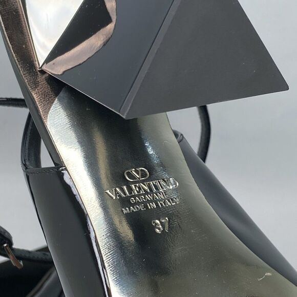 Valentino Garavani One Stud Patent Leather Pumps size 37 - Picture 14 of 14